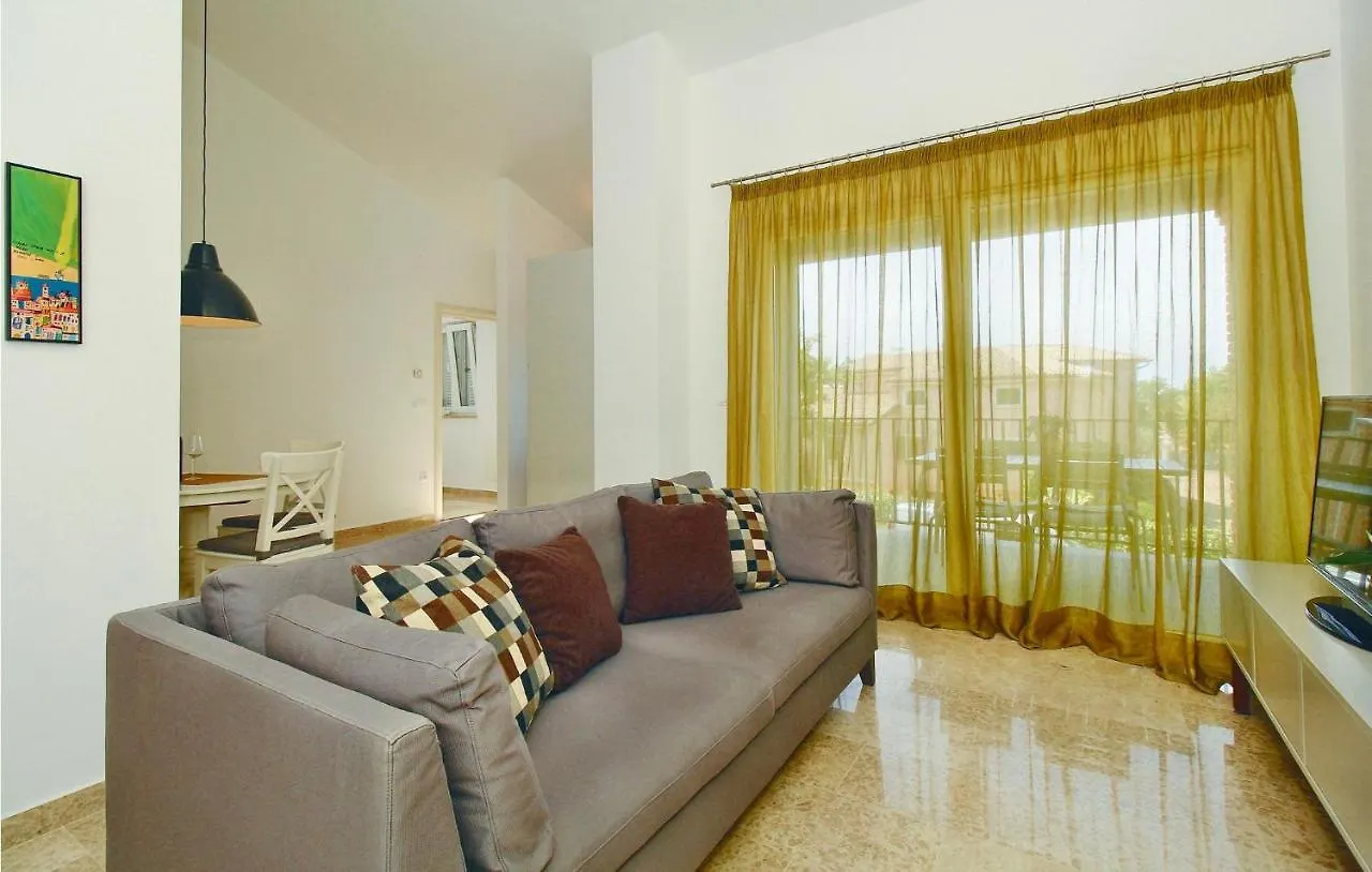 Two-Bedroom Apartment In Vranici Porec Croatia