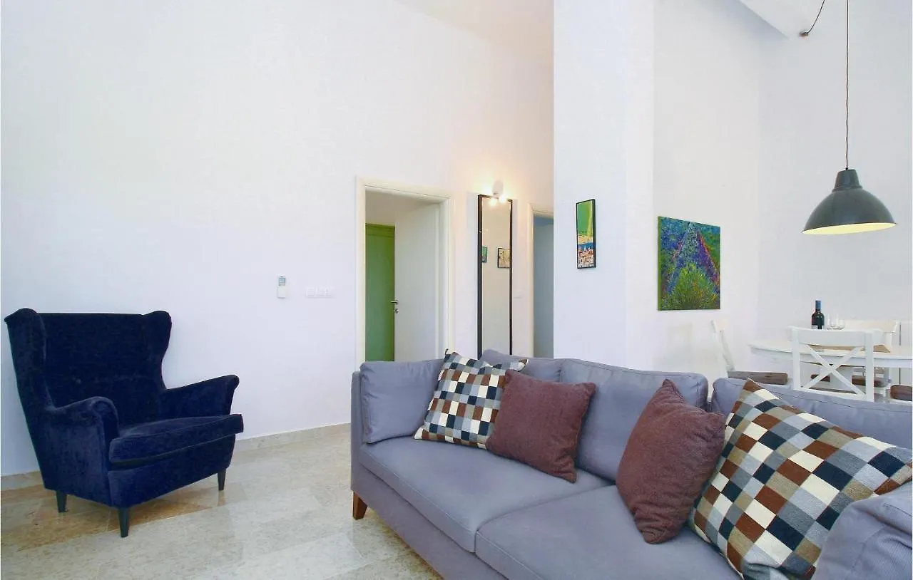 Two-Bedroom Apartment In Vranici Porec