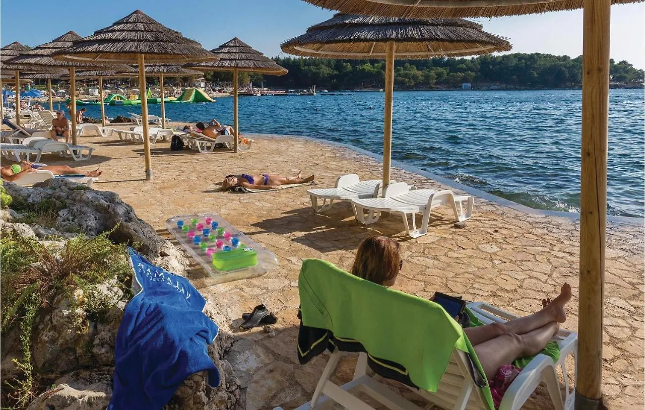 Two-Bedroom Apartment In Vranici Porec Croatia